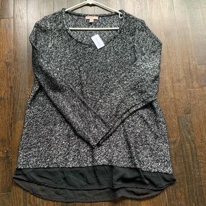 Black/Gray Long Sleeve Sweater Top